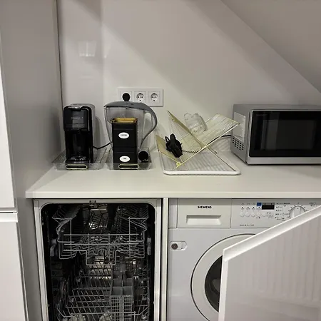 Apartman Centre Modern Elegance In Newly Renovated *