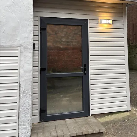 Centre Modern Elegance In 2026 Fully Renovated 아파트 *