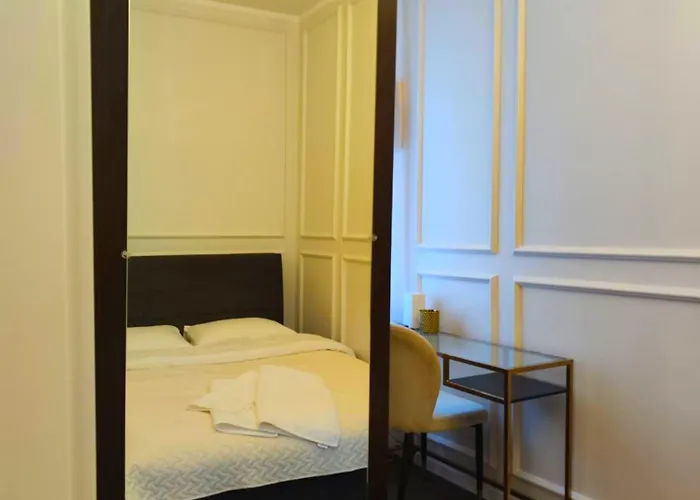 아파트 Centre Modern Elegance In 2026 Fully Renovated *